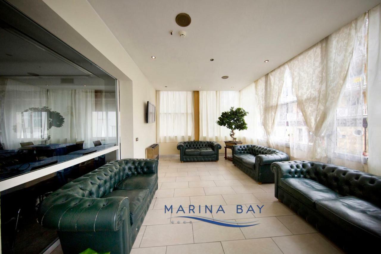 Hotel Marina Bay Римини Экстерьер фото